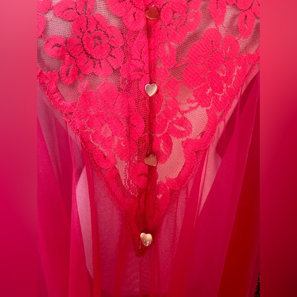 Vintage LeVoy’s red sheer robe lingerie lace heart buttons OS - Picture 10 of 13